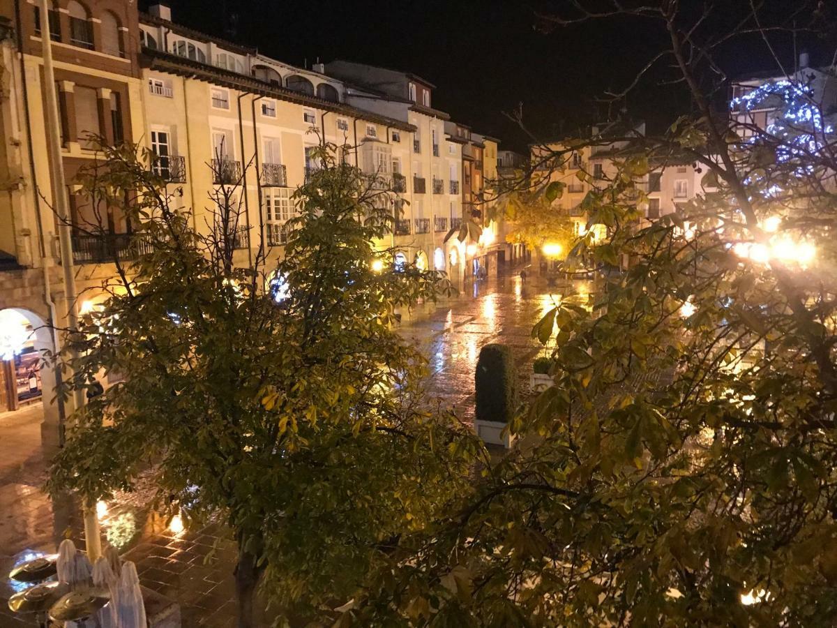 Apto Con Vistas A La Catedral Y Aire Acondicionado Logrono Ngoại thất bức ảnh