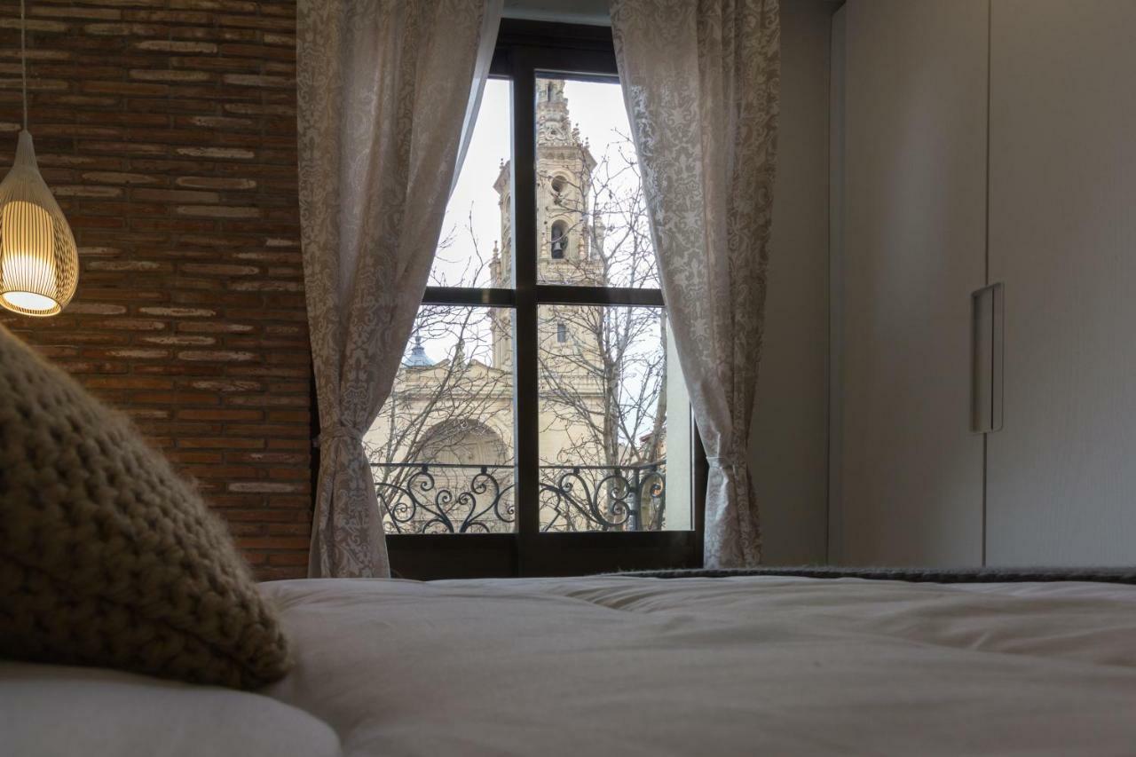 Apto Con Vistas A La Catedral Y Aire Acondicionado Logrono Ngoại thất bức ảnh